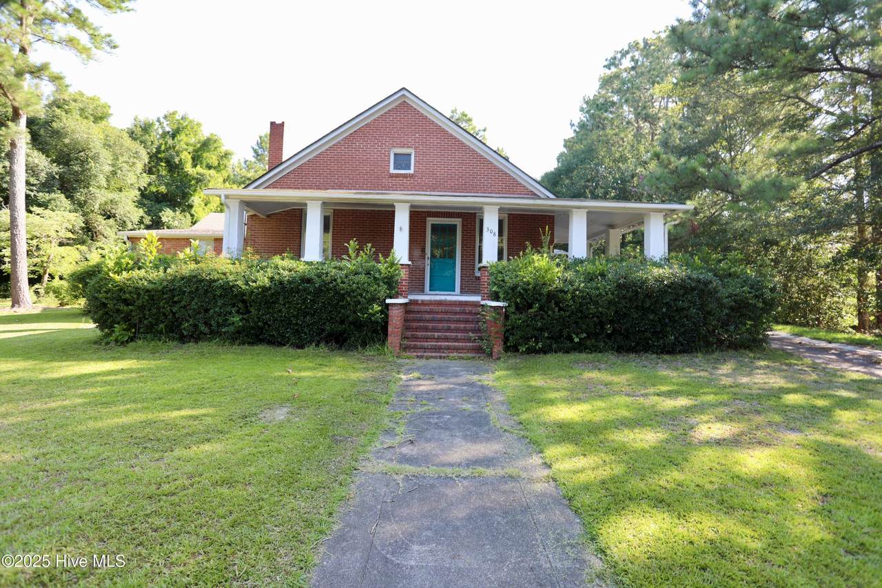 308 Summit Street - Photo 1