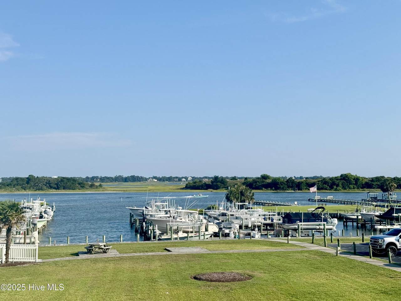 650 Cedar Point Boulevard - Photo 1