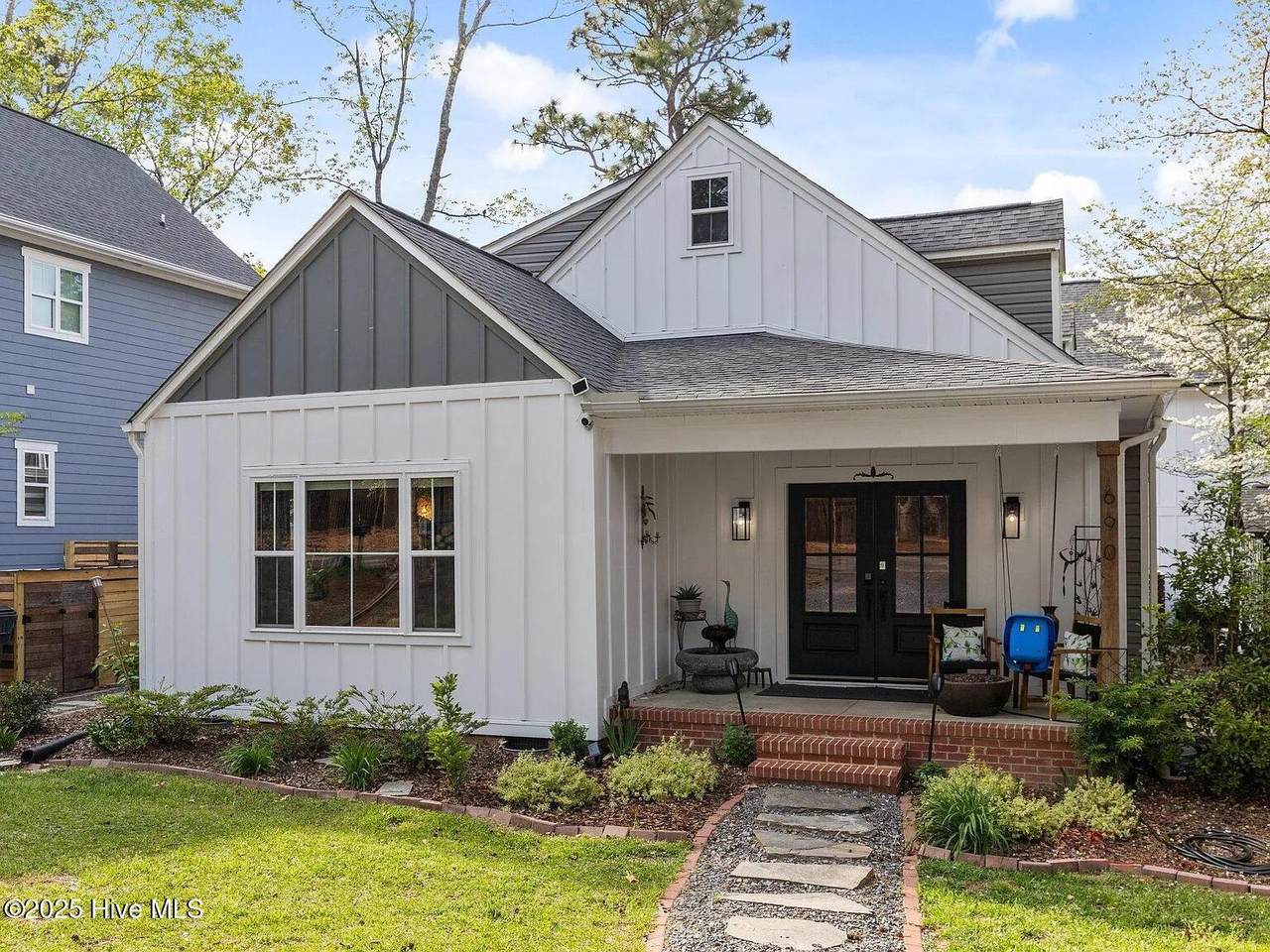 690 Ridge Street - Photo 1