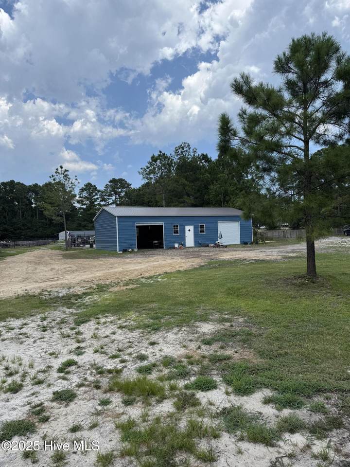 845 Nc Highway 210 E - Photo 1