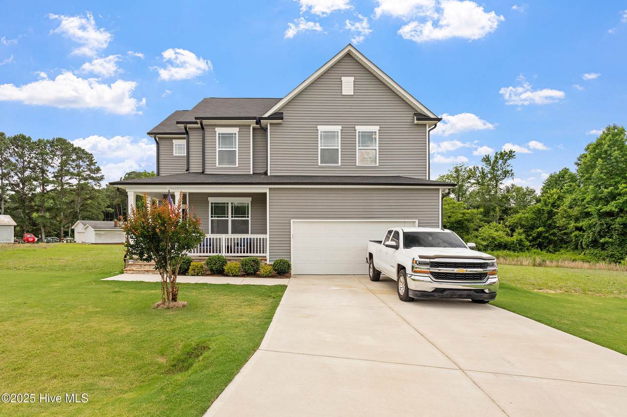 100 Arrowtown Way - Photo 1