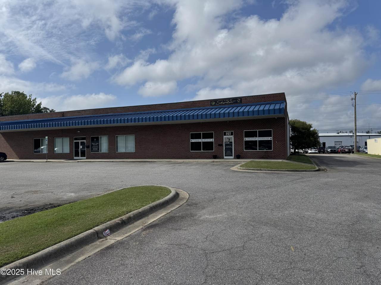 2129 Lawrence Circle - Photo 1