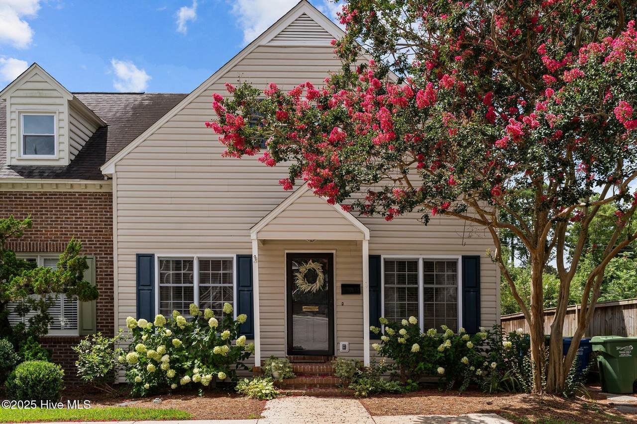 15 Saint Marys Place - Photo 1