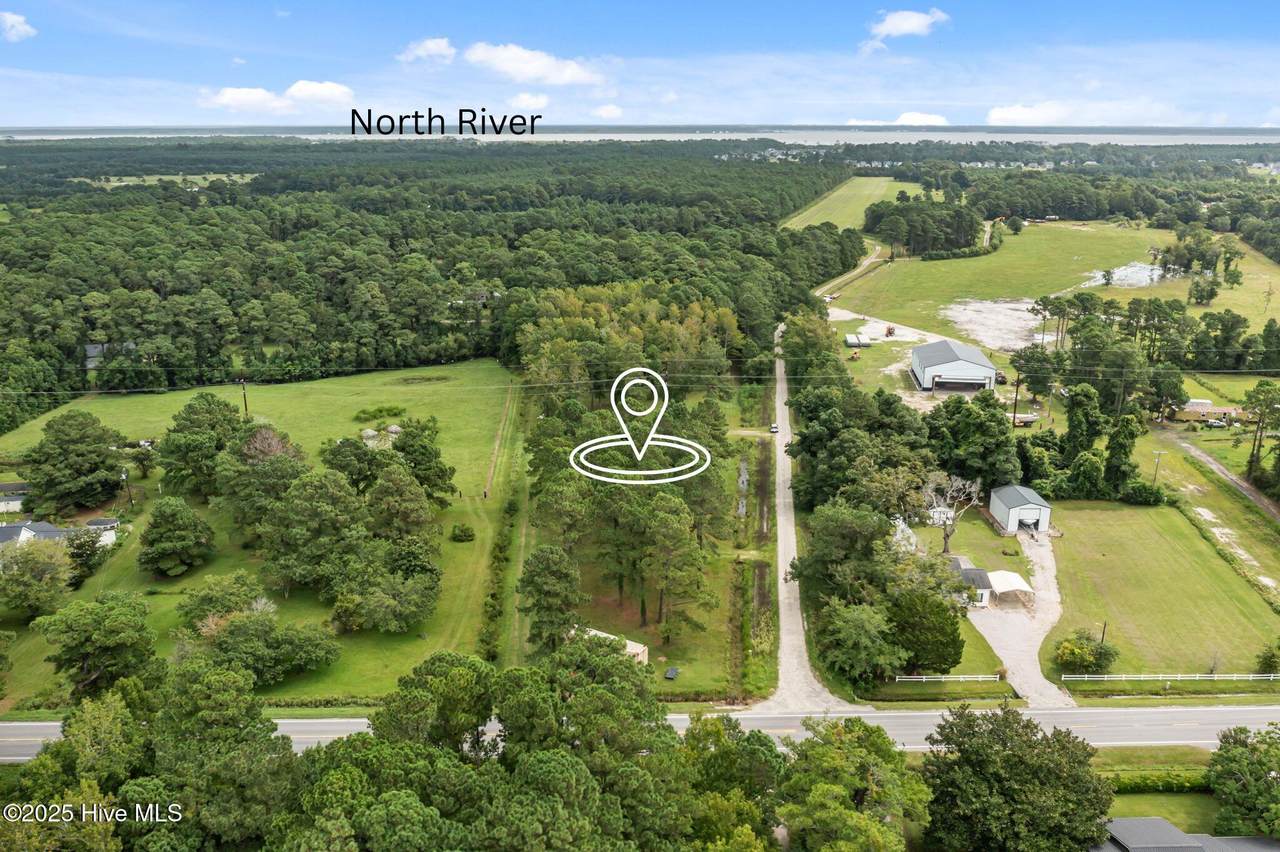 1050 Highway 101 - Photo 1