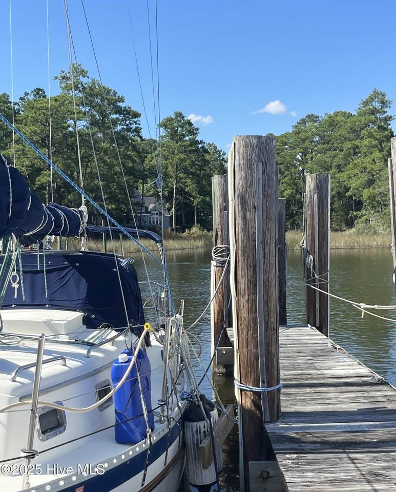 6020 Harbour Way - Photo 1