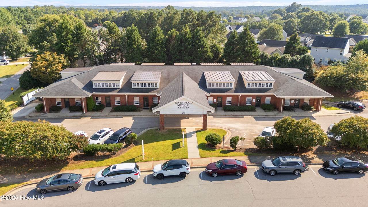 100 Cunningham Lane - Photo 1