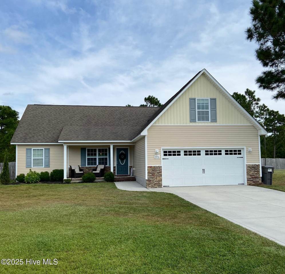 306 Basil Court - Photo 1