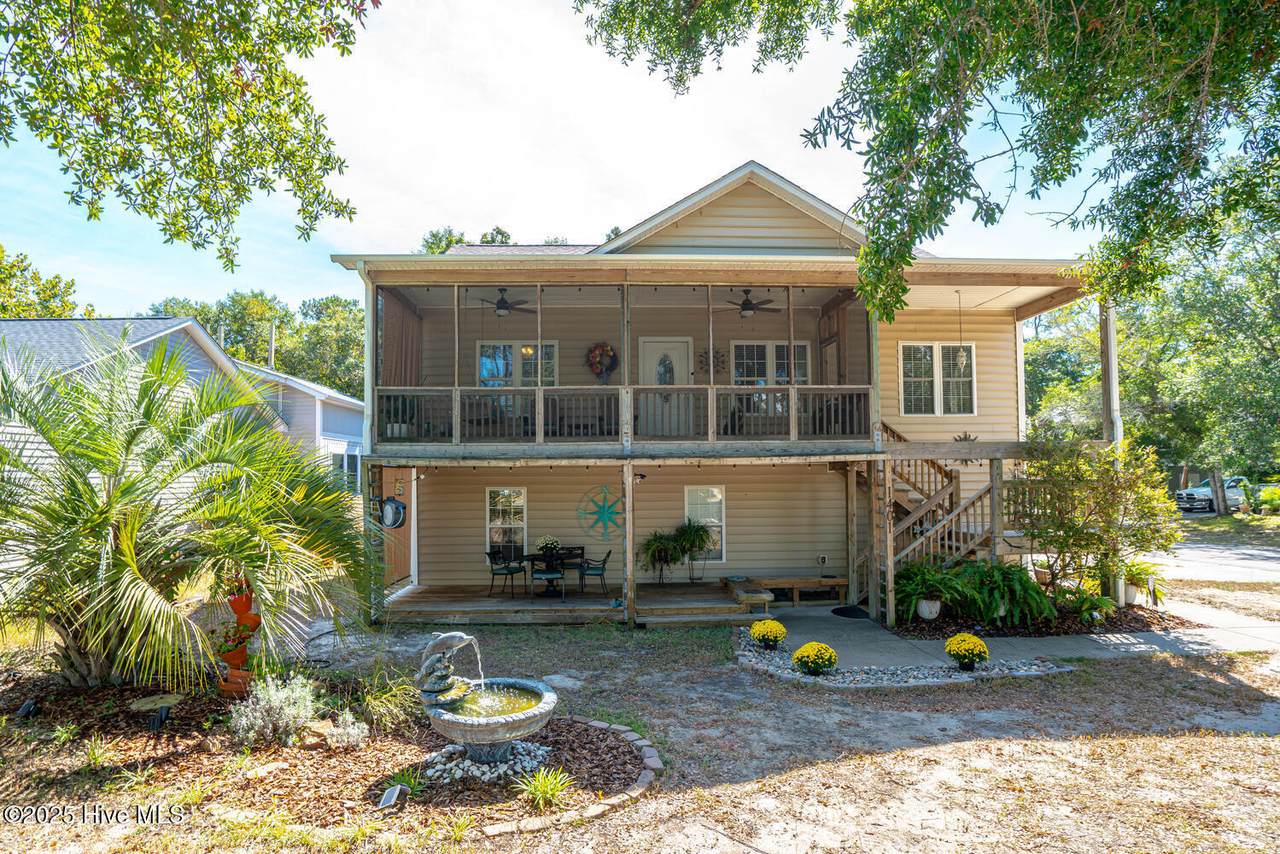 1401 Oak Island Drive - Photo 1