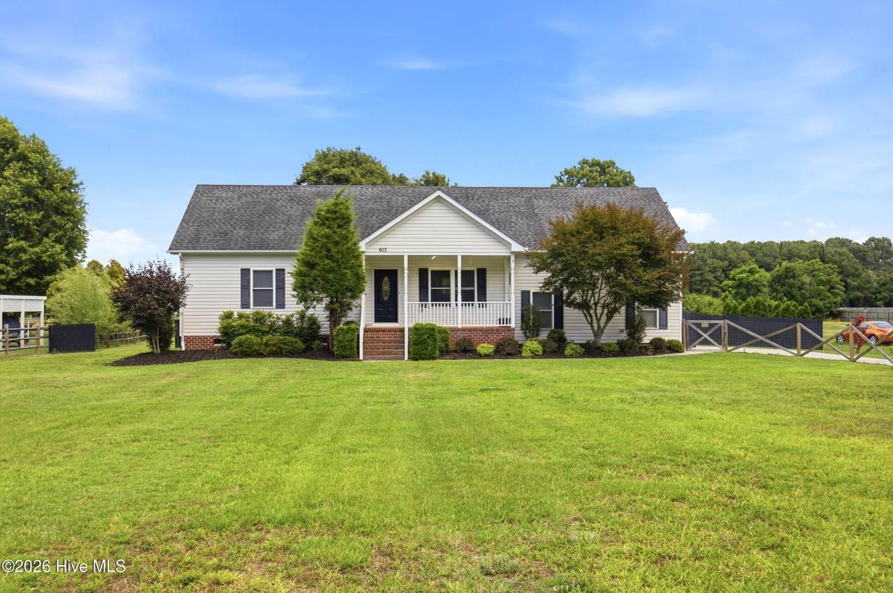 613 Knotts Island Road - Photo 1