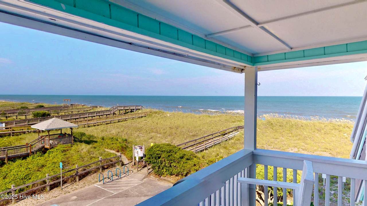 918 Carolina Beach Avenue - Photo 1