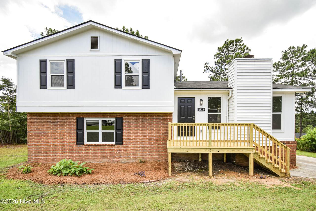 2620 Claymont Road - Photo 1