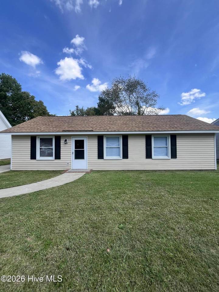 102 Fletcher Place - Photo 1
