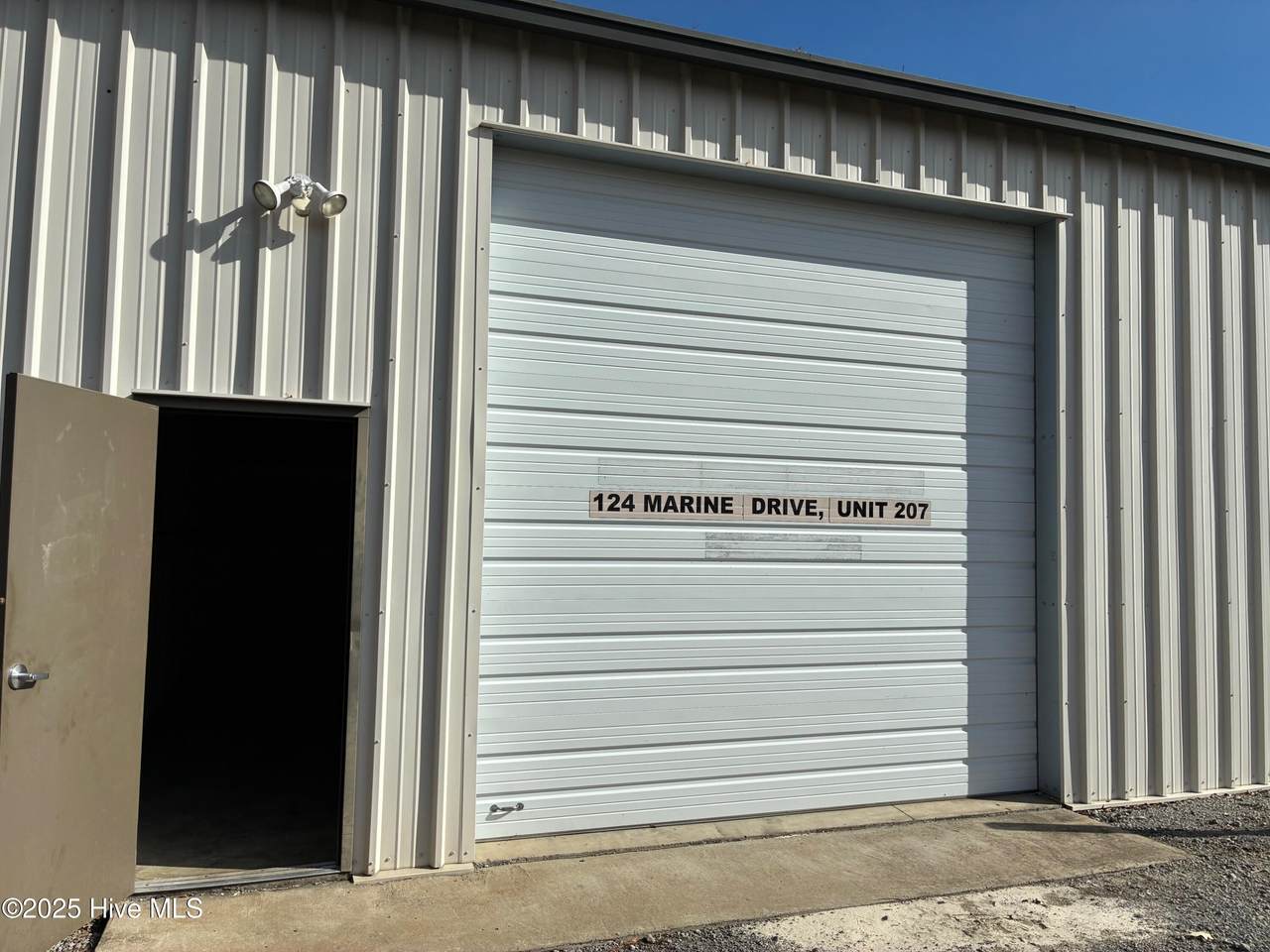 124 Marine Drive - Photo 1