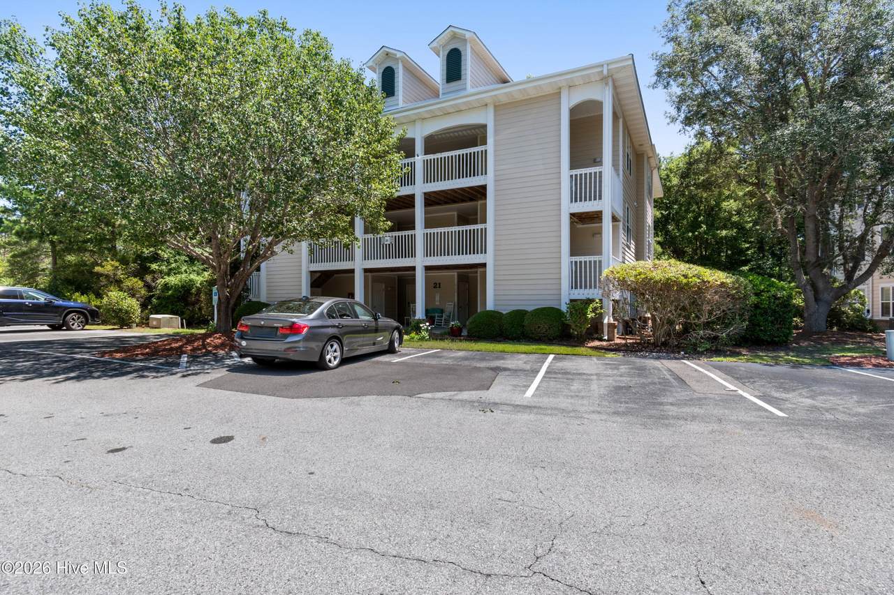 3350 Club Villas Drive - Photo 1