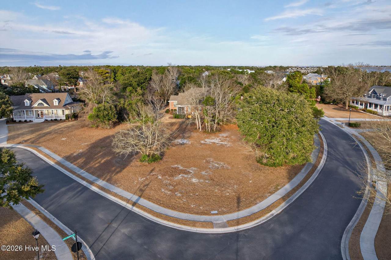 32 Salt Marsh Lane - Photo 1