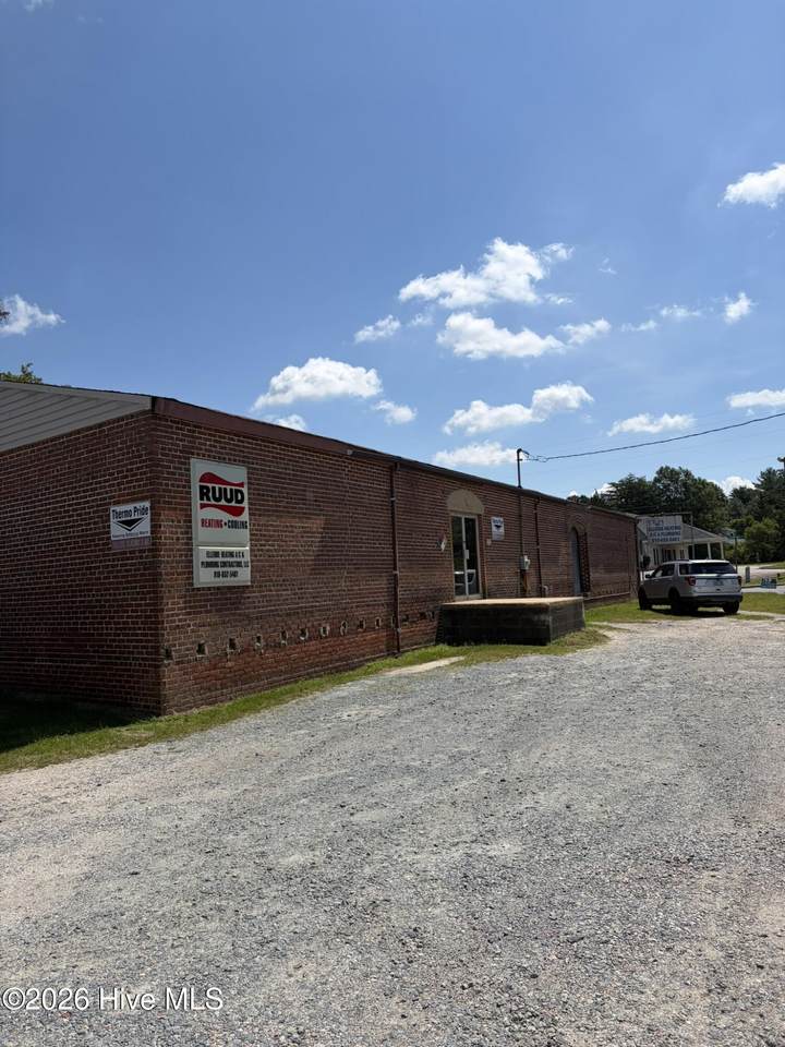 387 Church Street - Photo 1