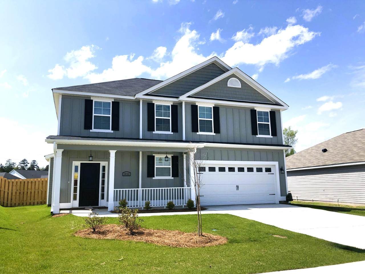1052 Mulford Lp - Photo 1