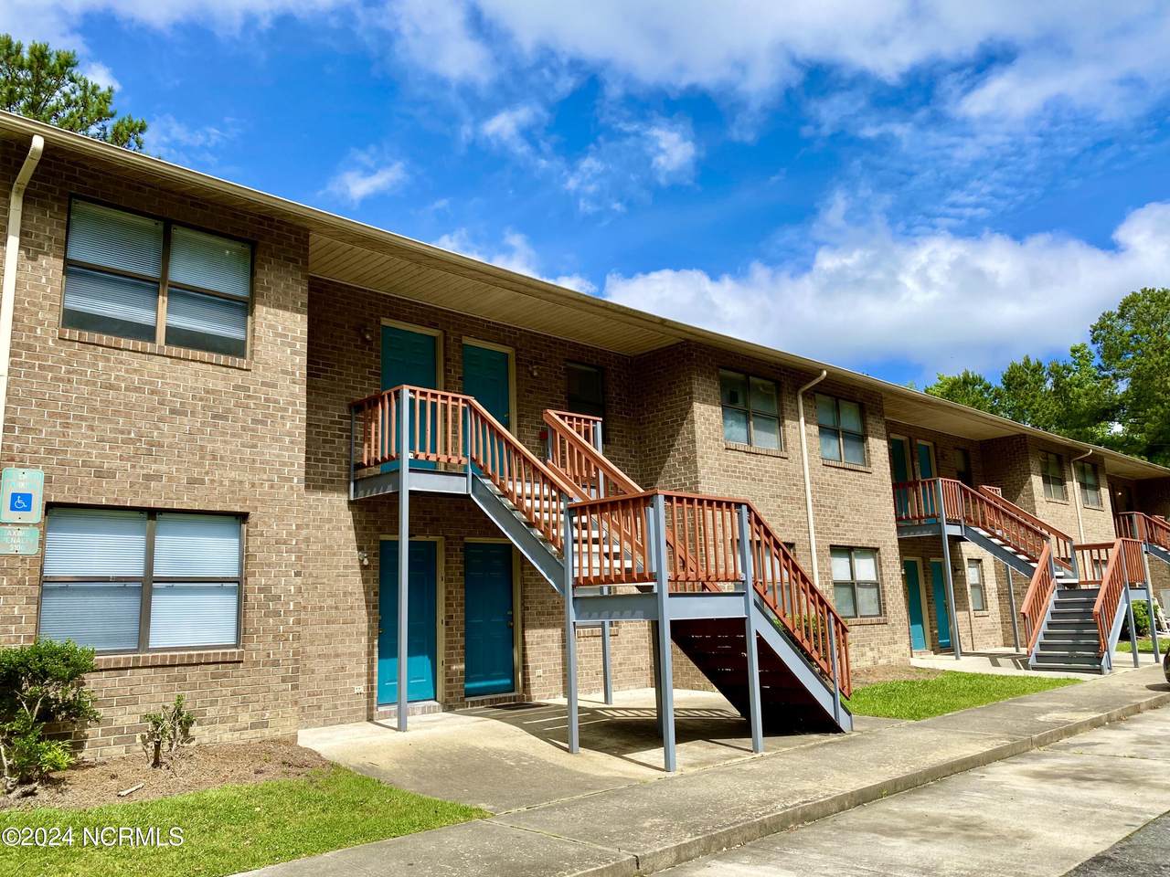 1008 Peed Drive - Photo 1