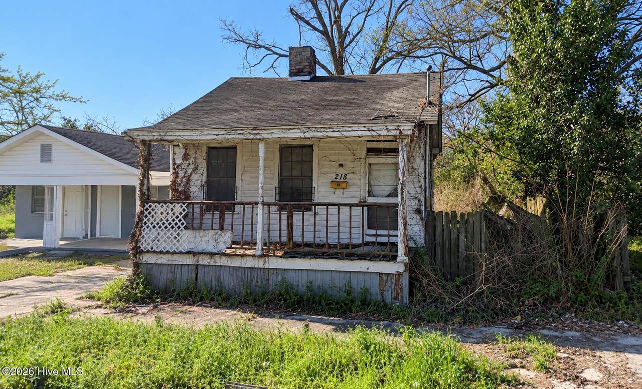 218 Walker Street - Photo 1