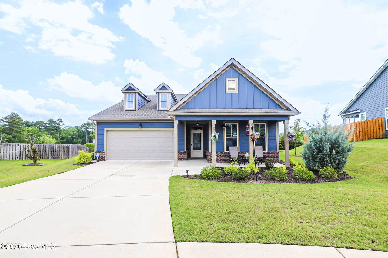 331 Holly Oak Way - Photo 1