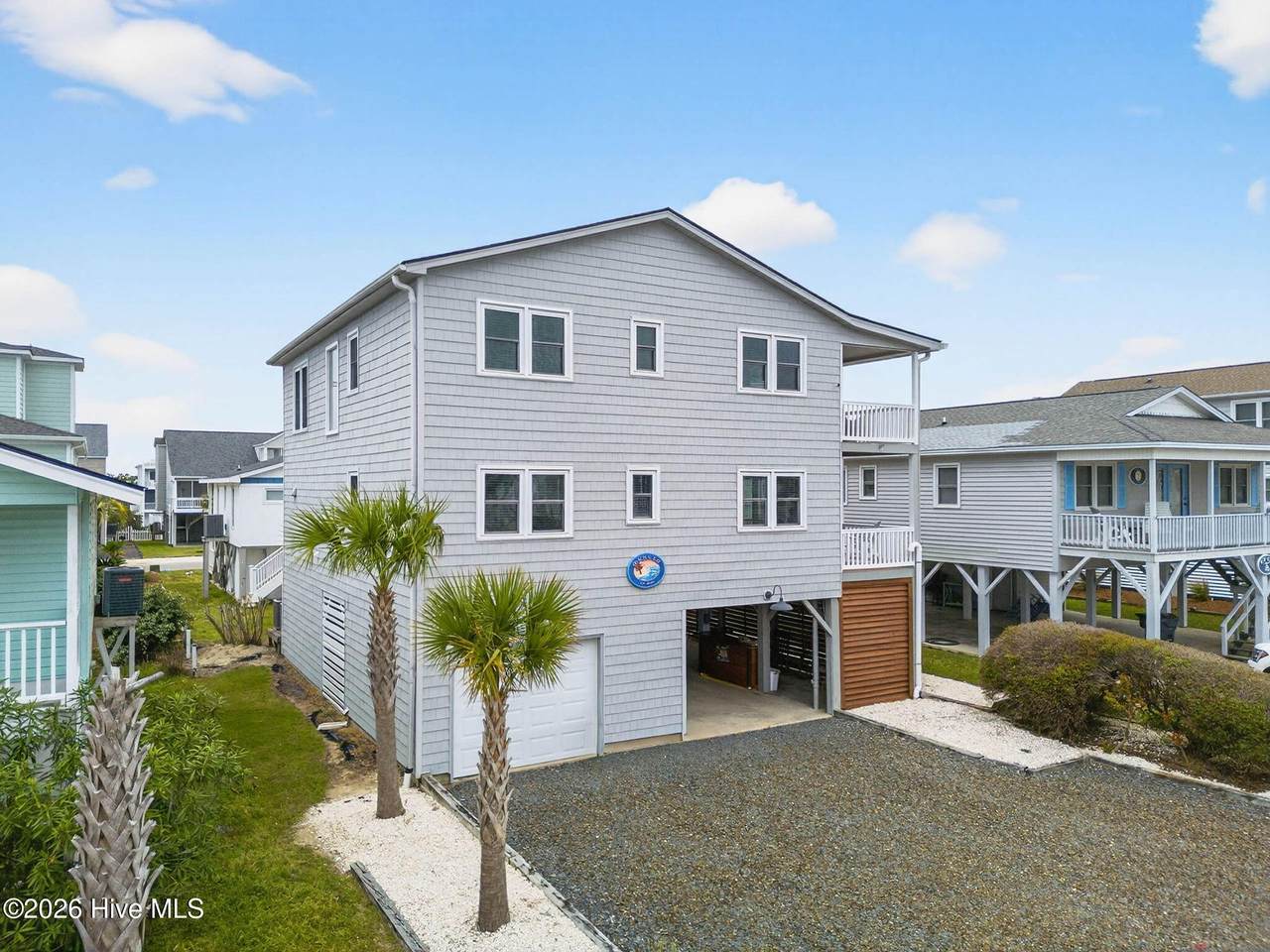 414 37th Street - Photo 1