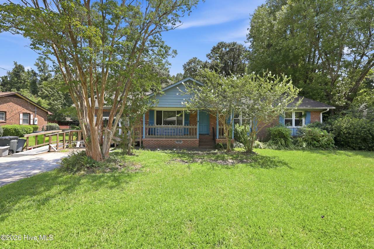 203 Carolina Pines Boulevard - Photo 1