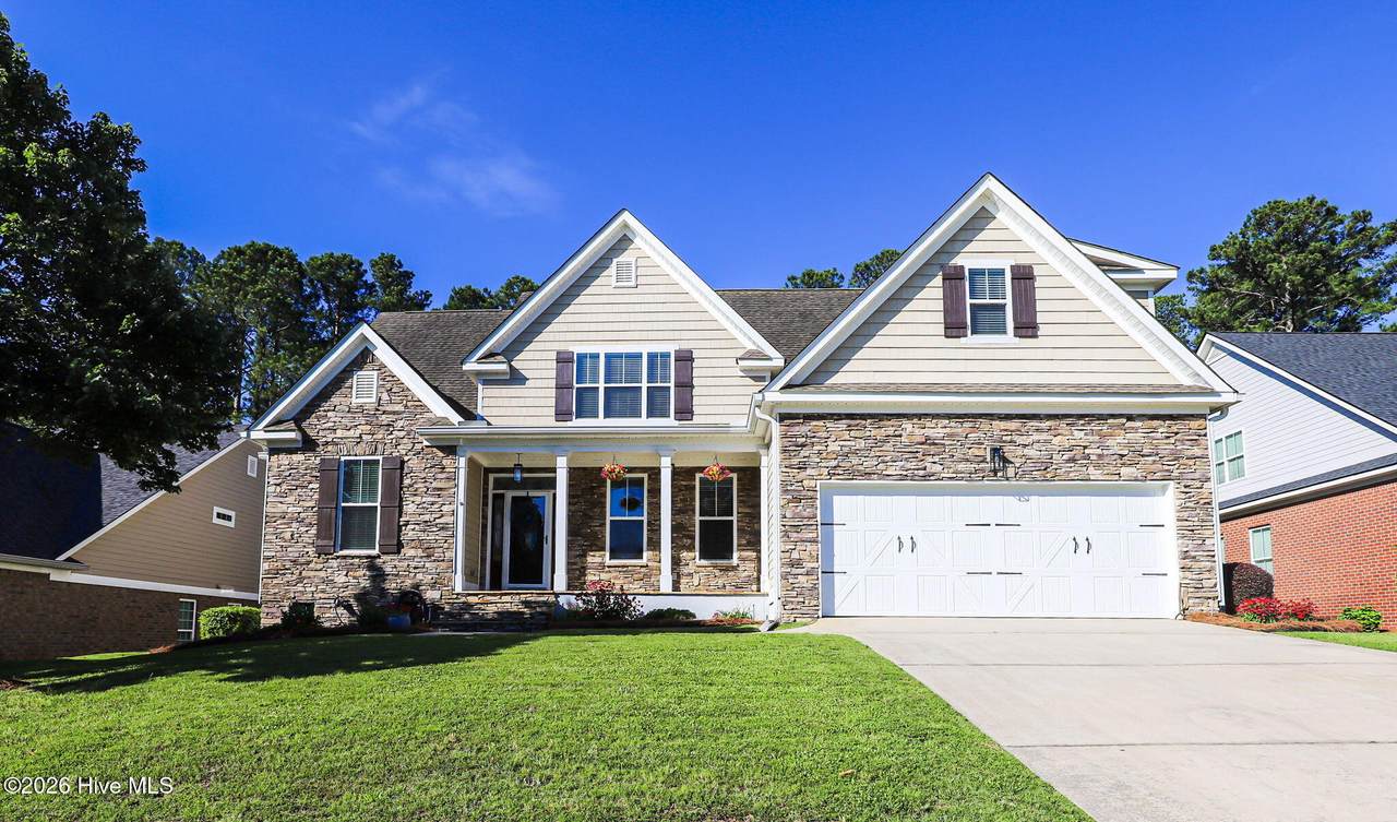 423 Armstrong Way - Photo 1