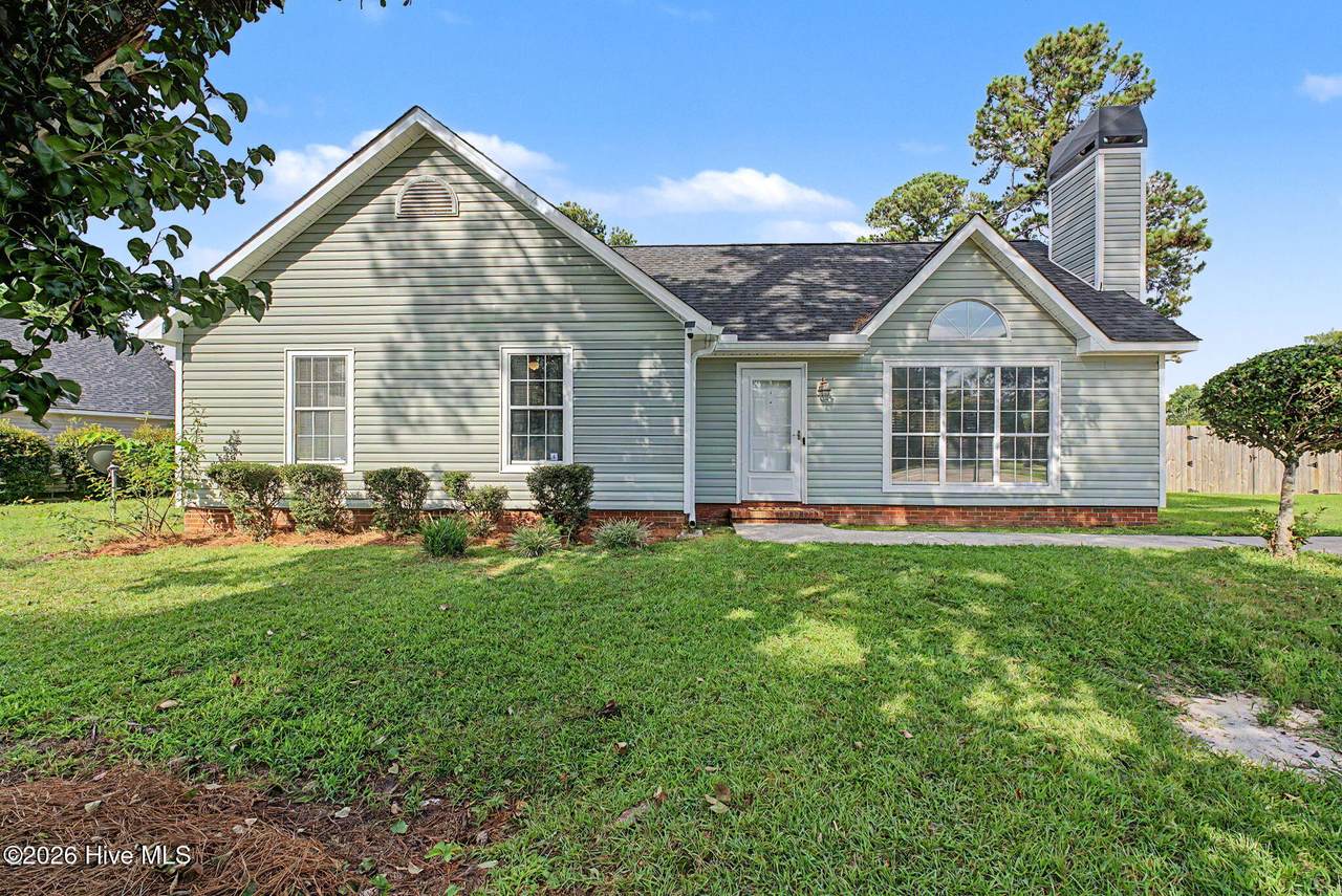 277 Maywood Drive - Photo 1