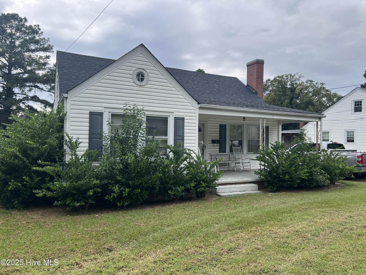 1602 Herritage Street - Photo 1