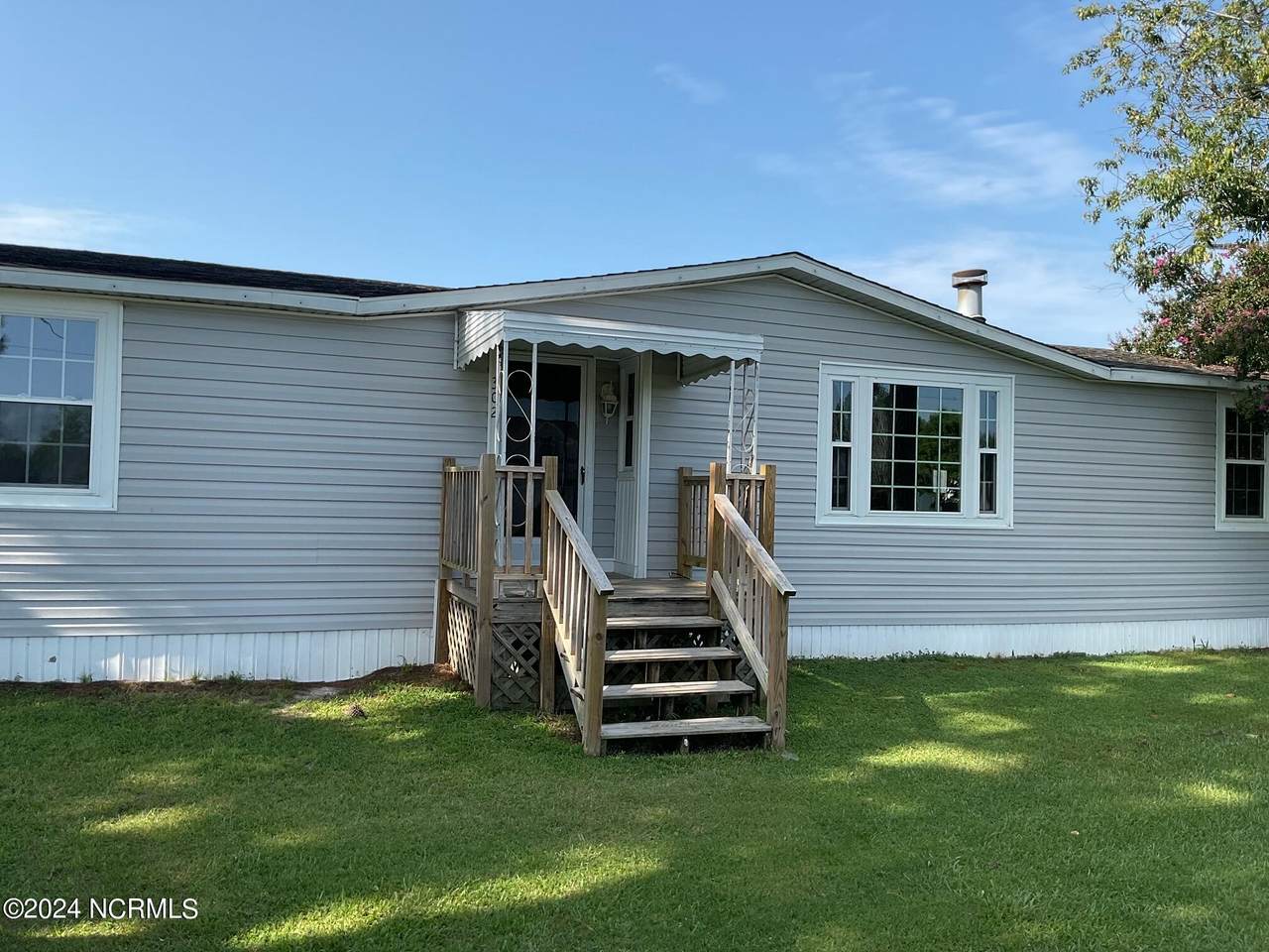 302 Laurie Ellis Road - Photo 1