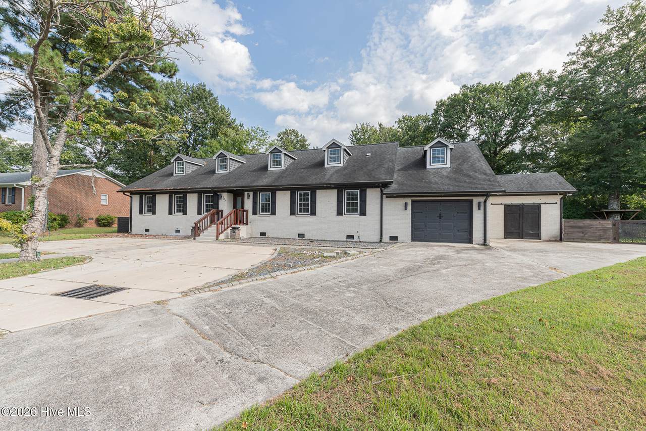 107 Boatswain Drive - Photo 1