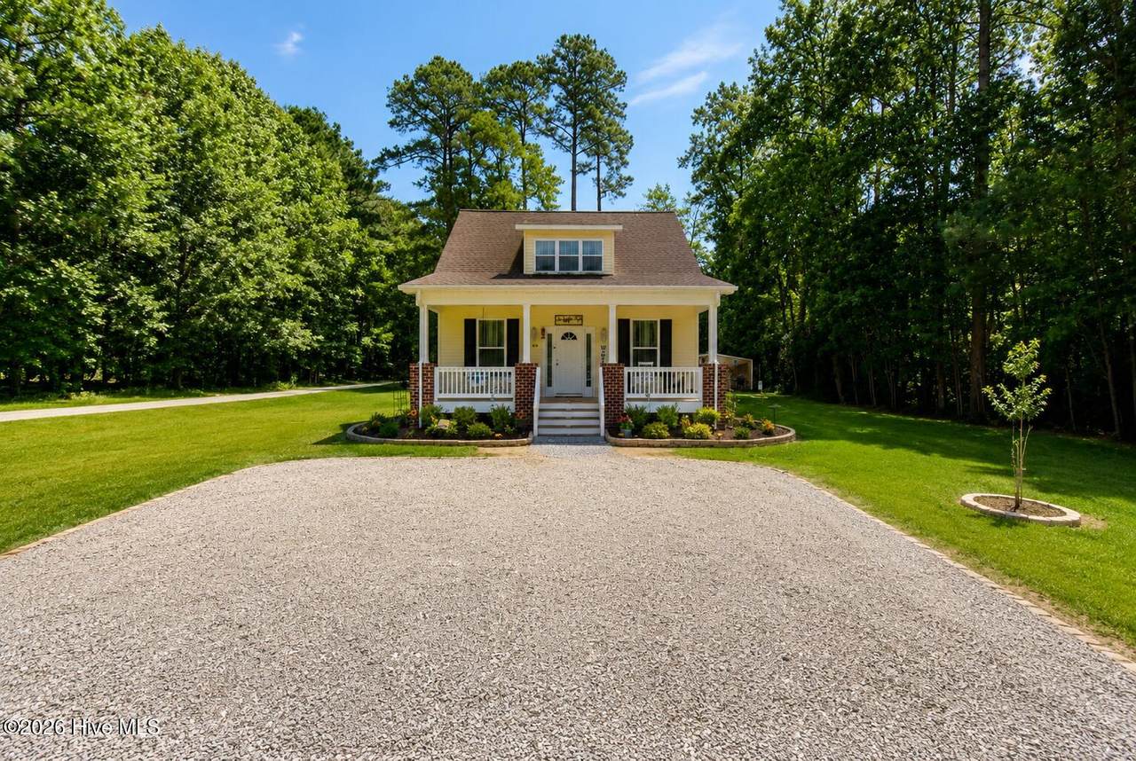 134 Chestnut Street - Photo 1