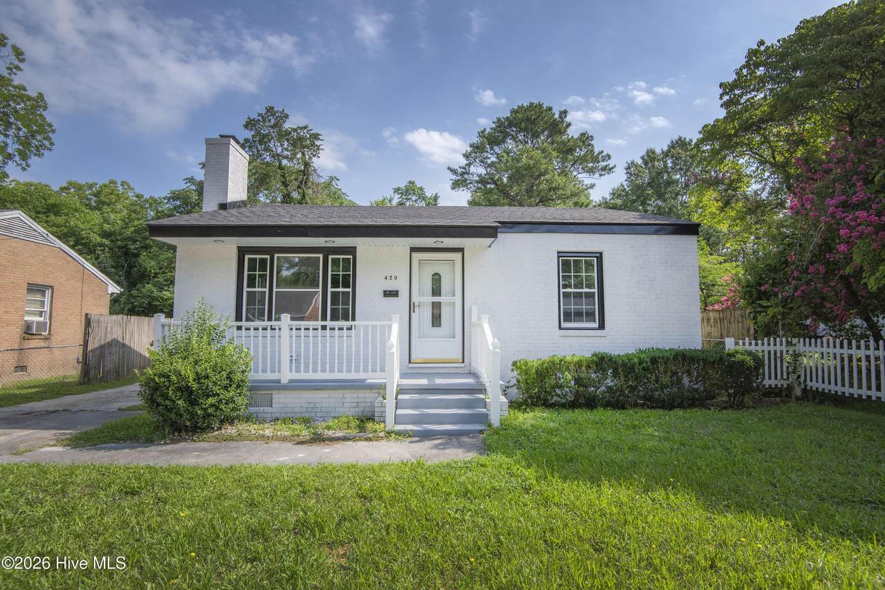 420 Dexter Street - Photo 1