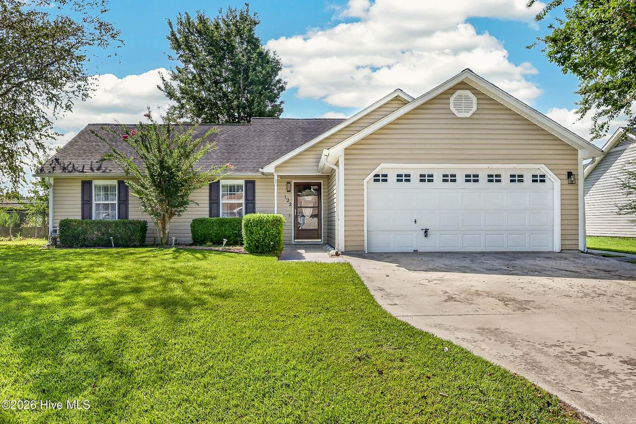122 Glenwood Drive - Photo 1