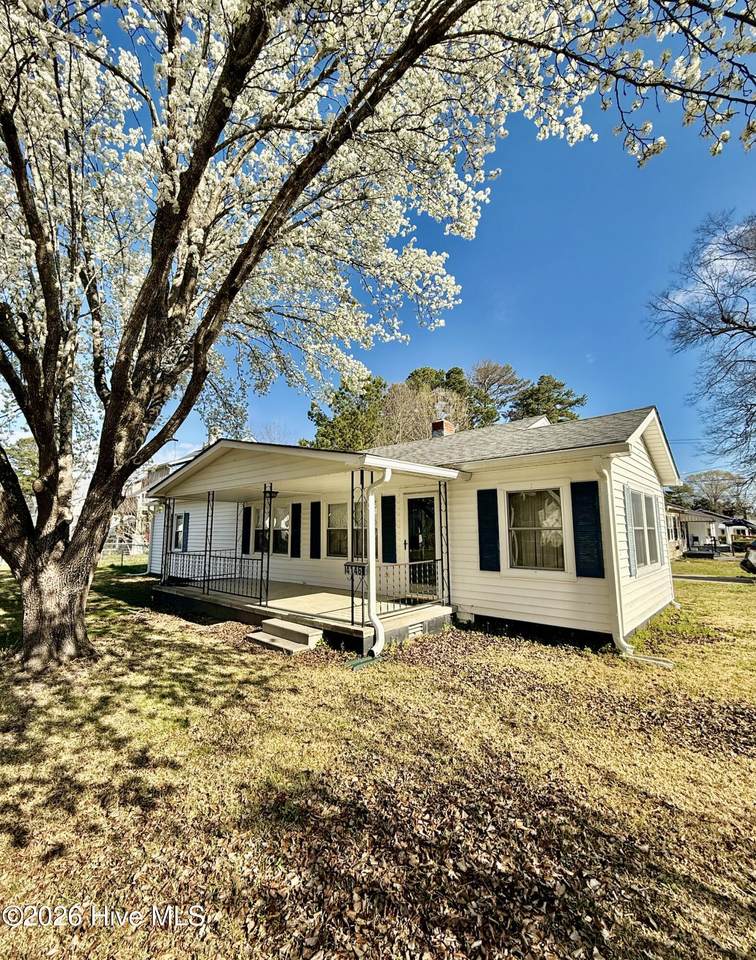 4146 East Pine Street - Photo 1