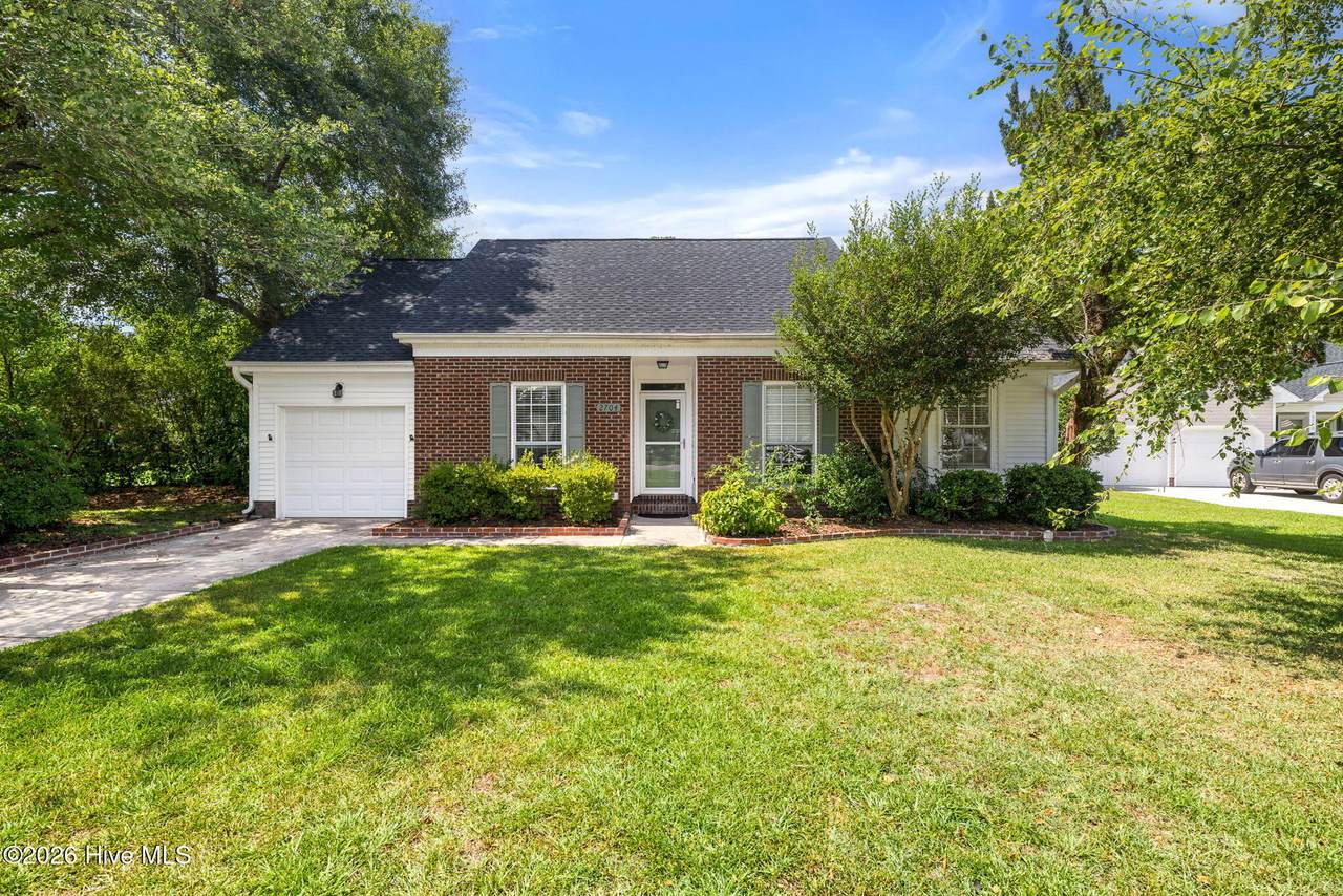 2704 Manor Court - Photo 1