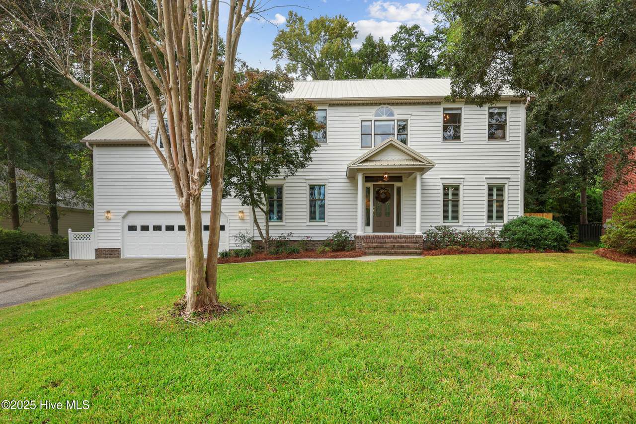 1120 Upper Reach Drive - Photo 1