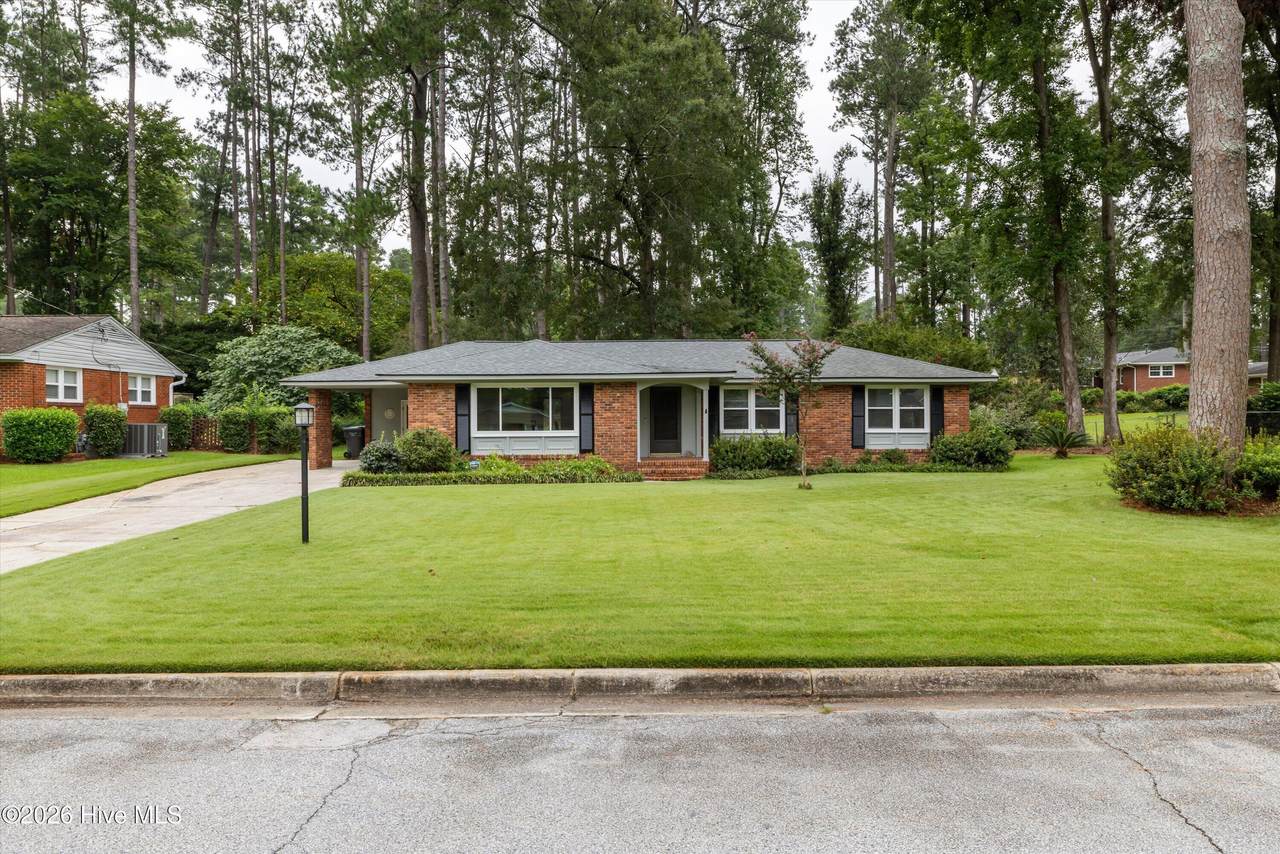 2922 Stratford Drive - Photo 1