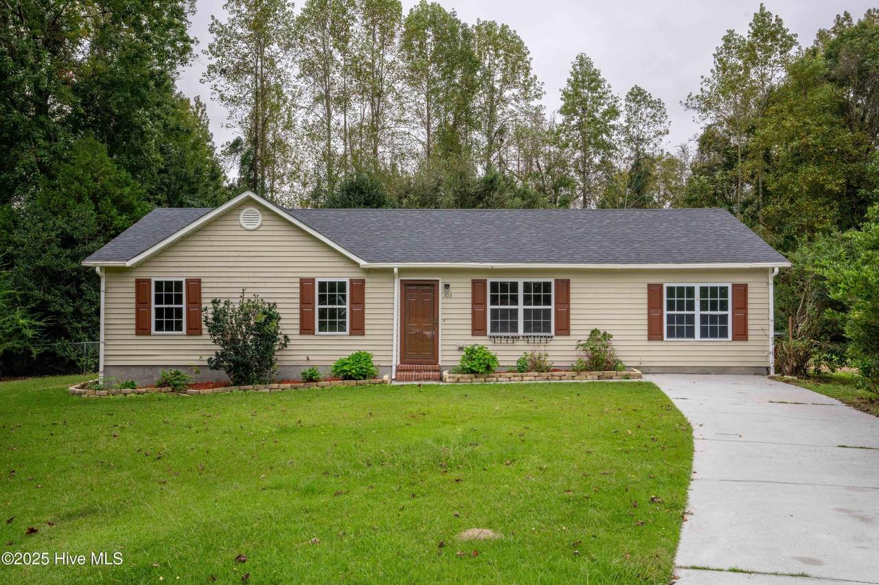 303 Sedgefield Court - Photo 1