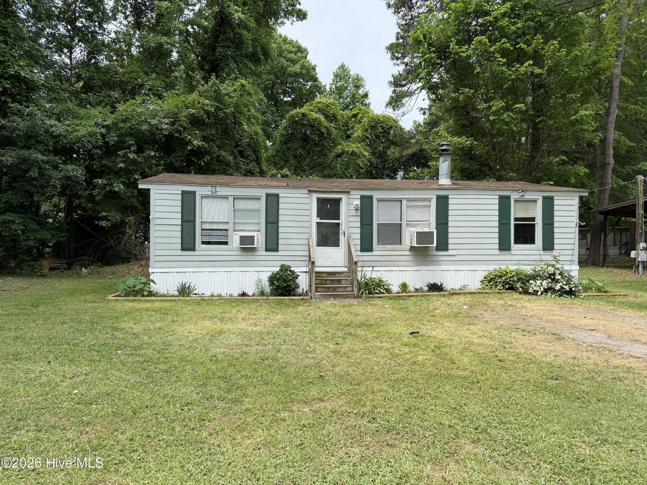 424 White Oak Drive - Photo 1