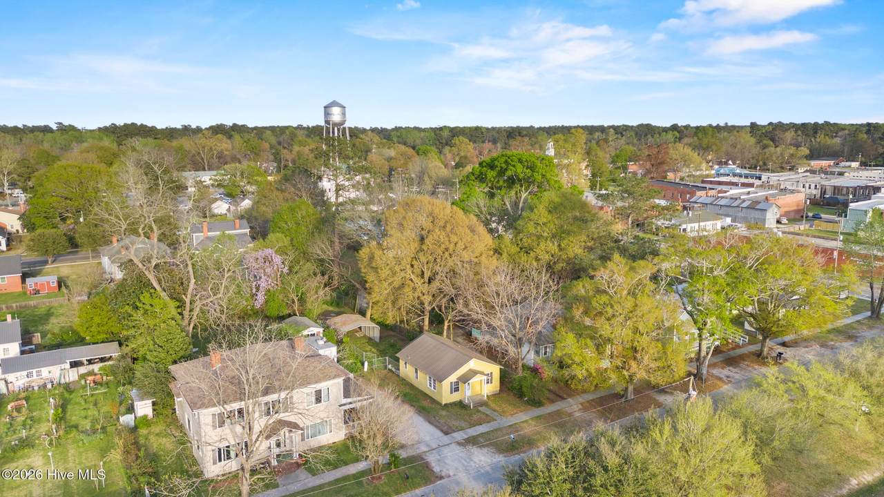 108 Dickerson Street - Photo 1