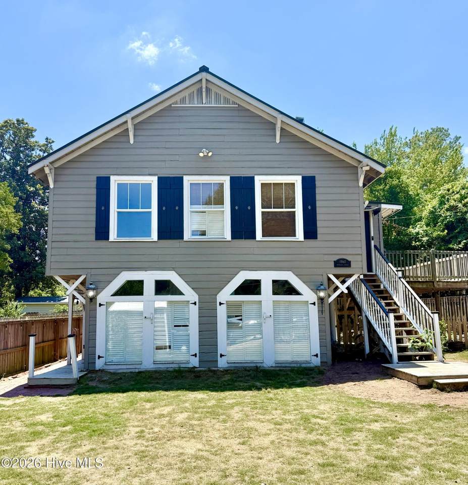 1960 Mcdowell Street - Photo 1