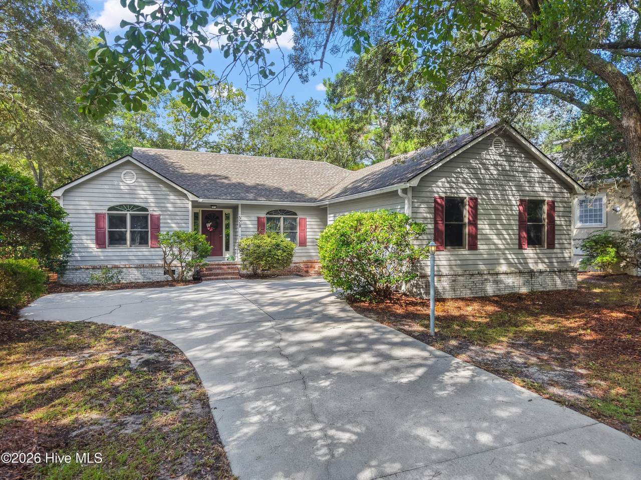 528 Genoes Point Road - Photo 1