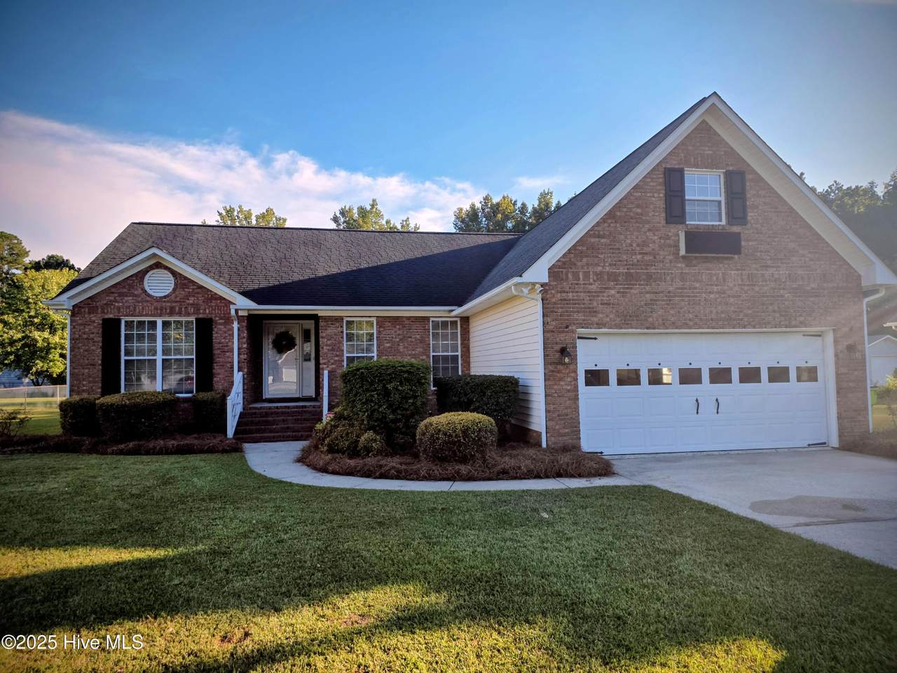 311 Forest Oaks Drive - Photo 1