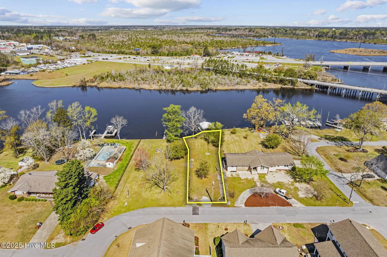 205 Anne Street - Photo 1