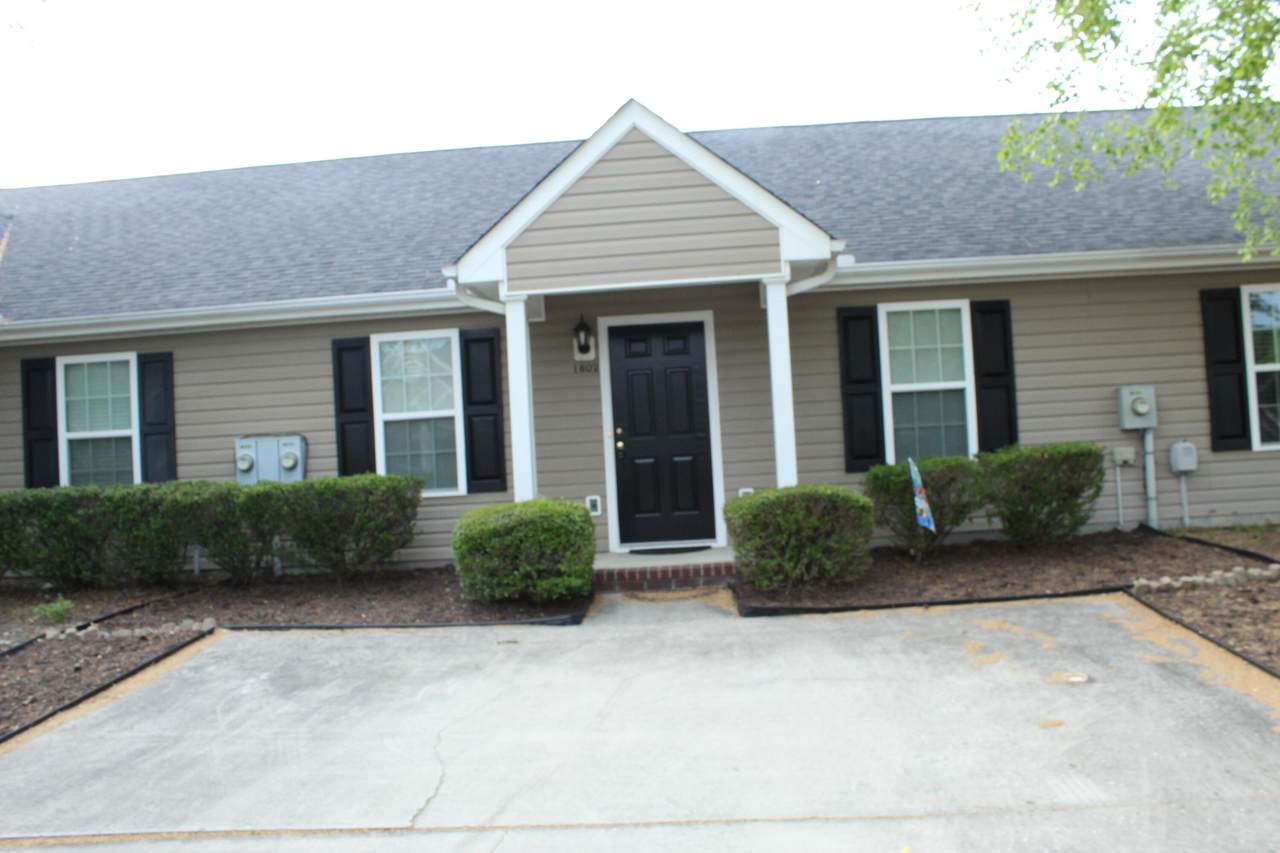 1802 Honeysuckle Way - Photo 1