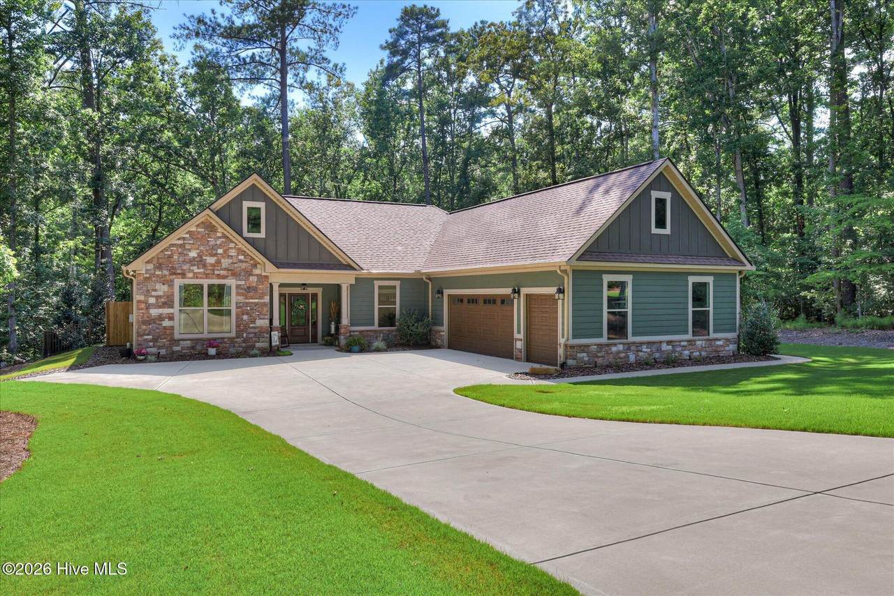223 Candlewick Loop - Photo 1