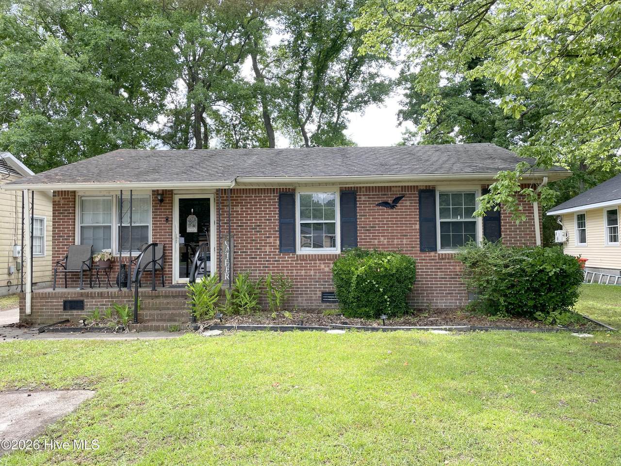 731 Cardwell Street - Photo 1