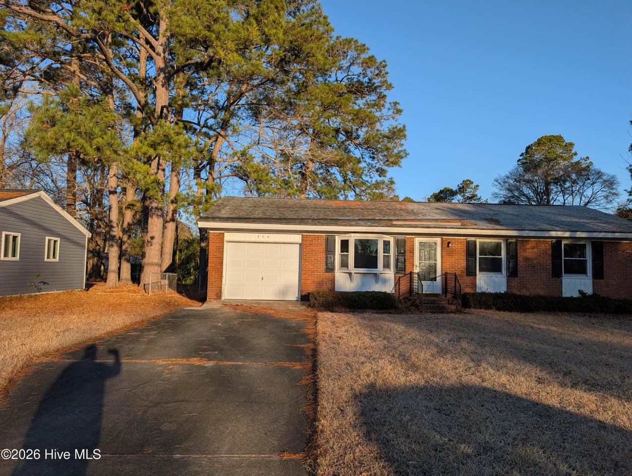 204 Shamrock Drive - Photo 1