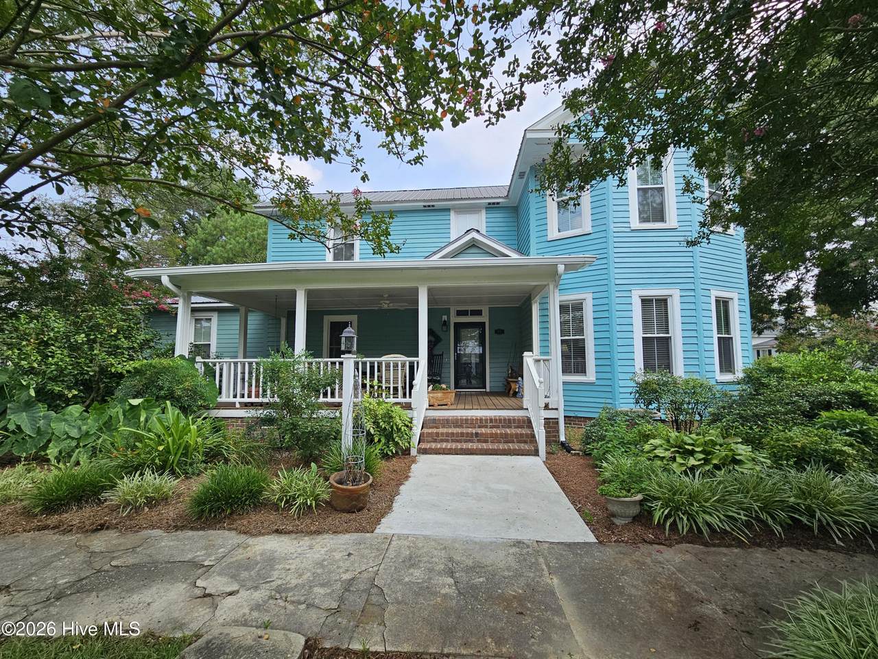 405 Clinton Street - Photo 1